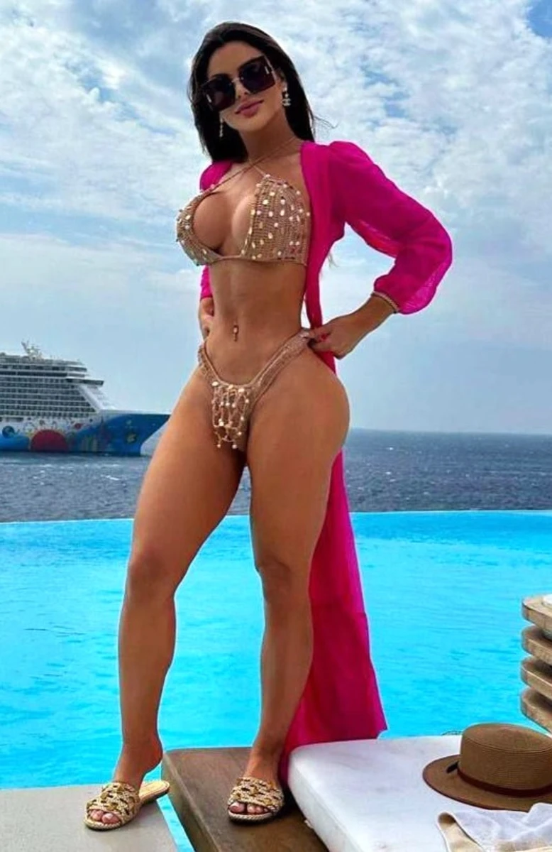 Alana escort in Paris