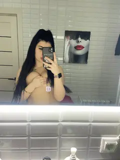 Alexandra escort in Paris