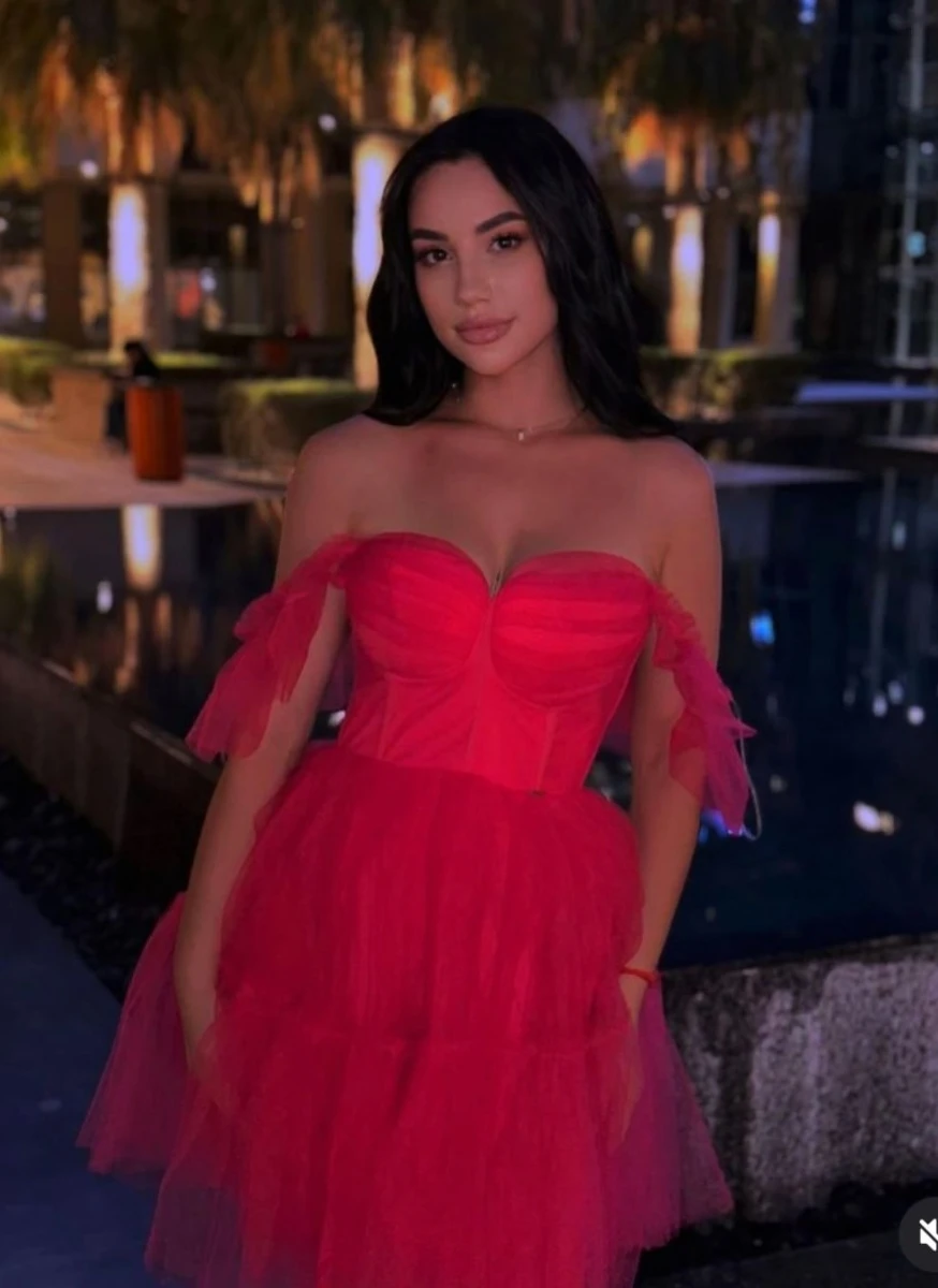 Anna escort in Paris