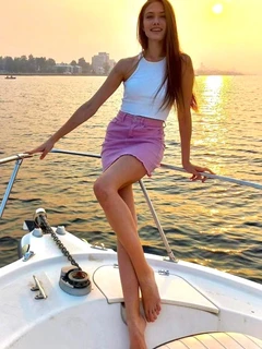 Annet escort in Paris