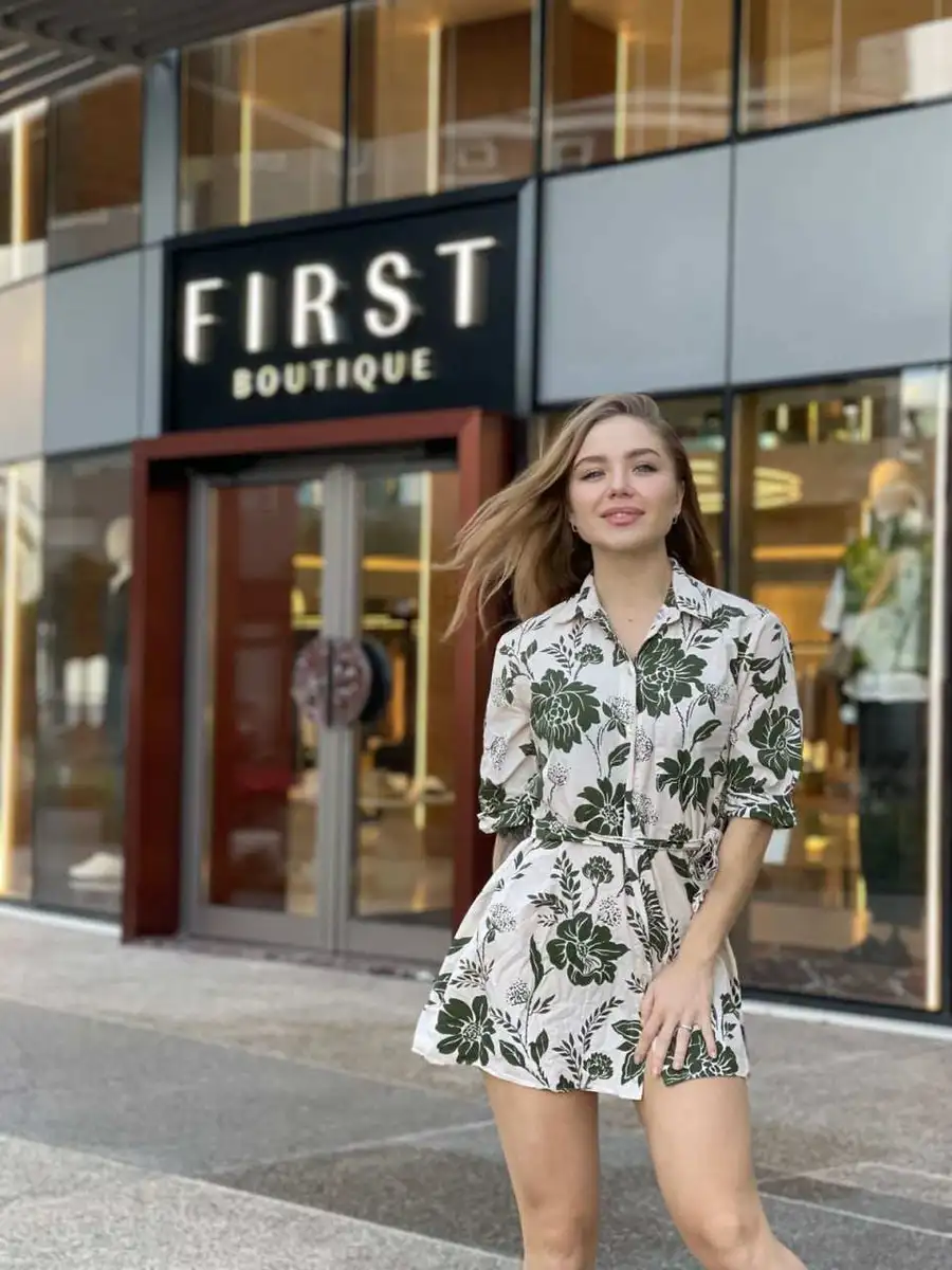 Assol escort in Paris