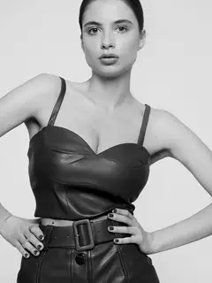 Kaya escort in Paris