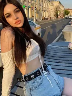 Lucy escort in Paris