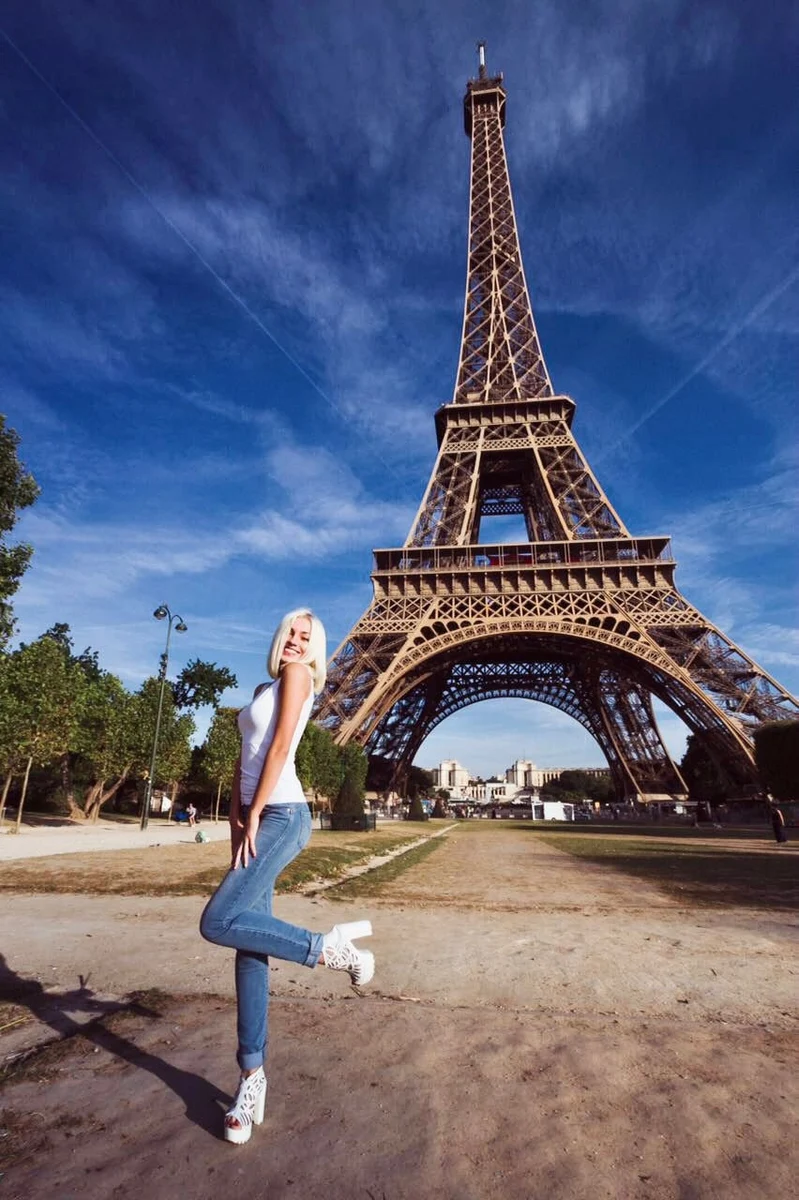 Lyubov escort in Paris