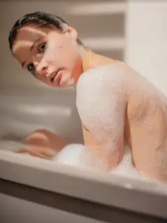 Margo escort in Paris