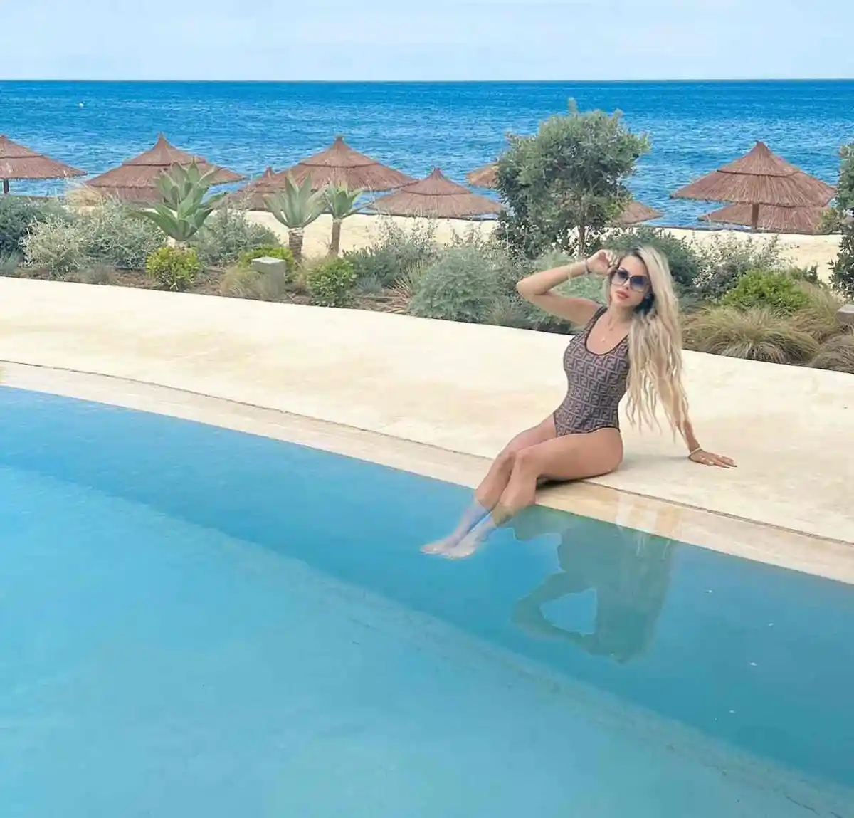 Martina escort in Paris