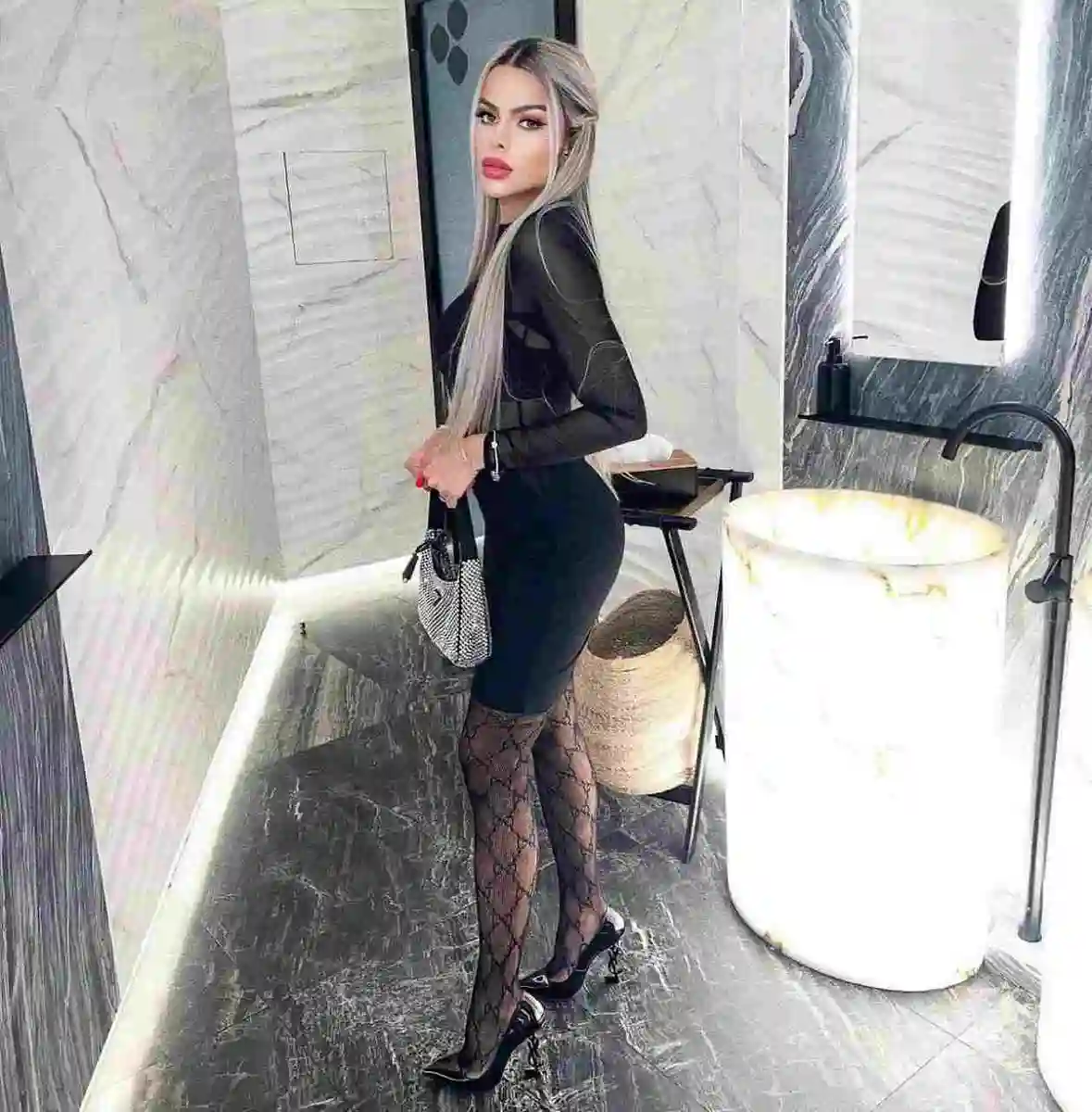 Martina escort in Paris