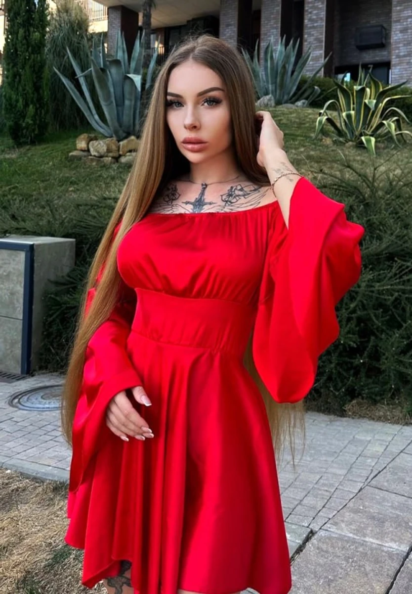 Nika escort in Paris