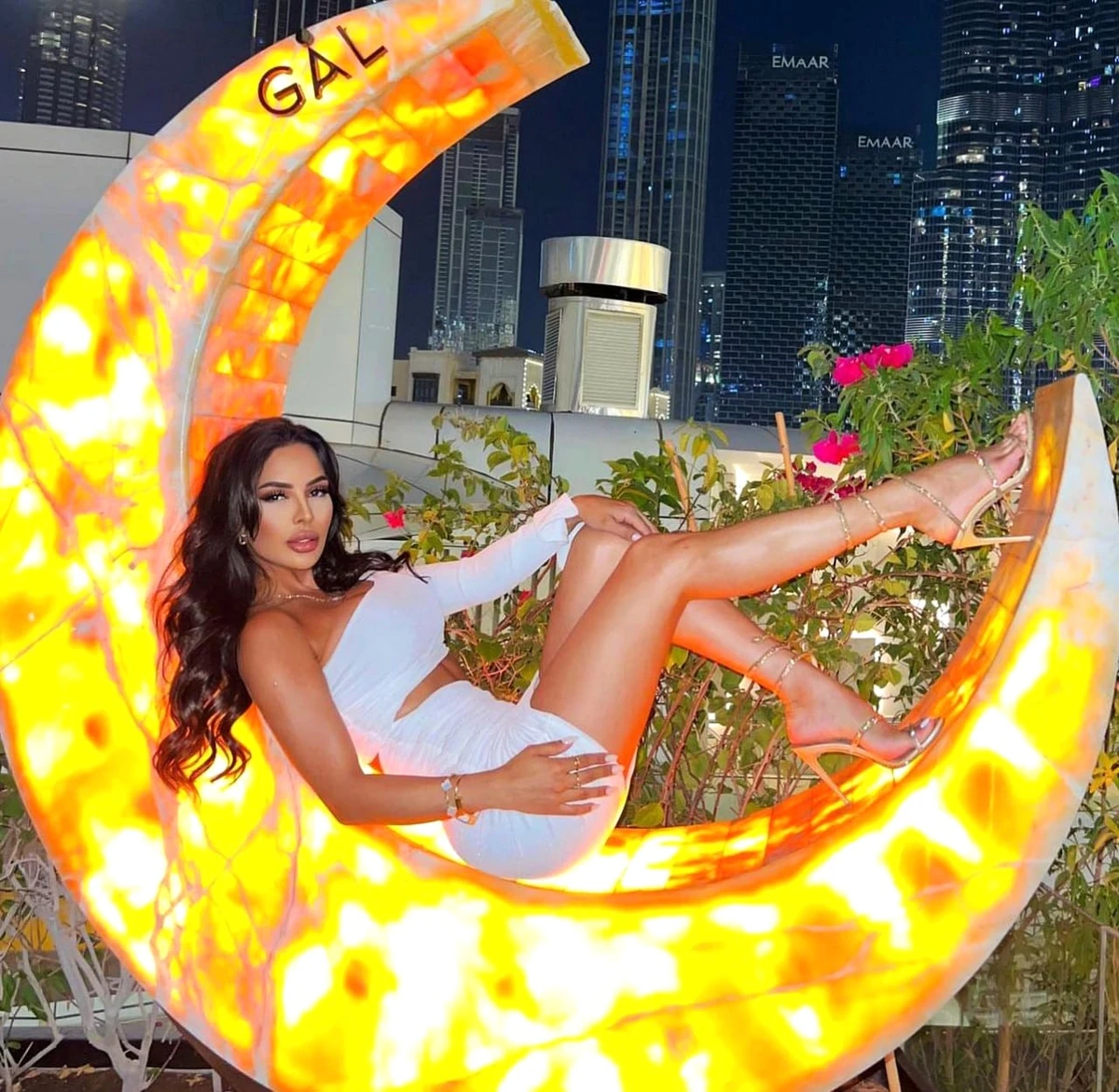 Pamela escort in Paris