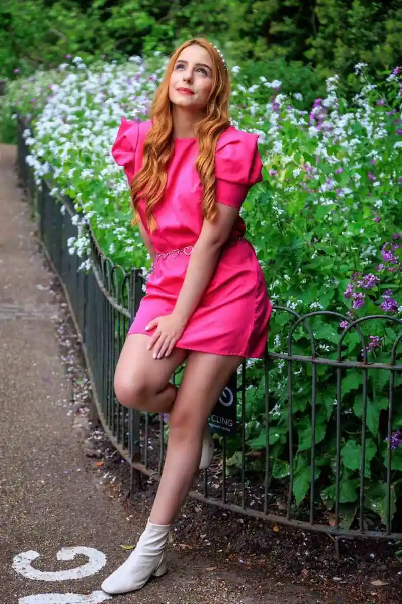 Sereia escort in Paris