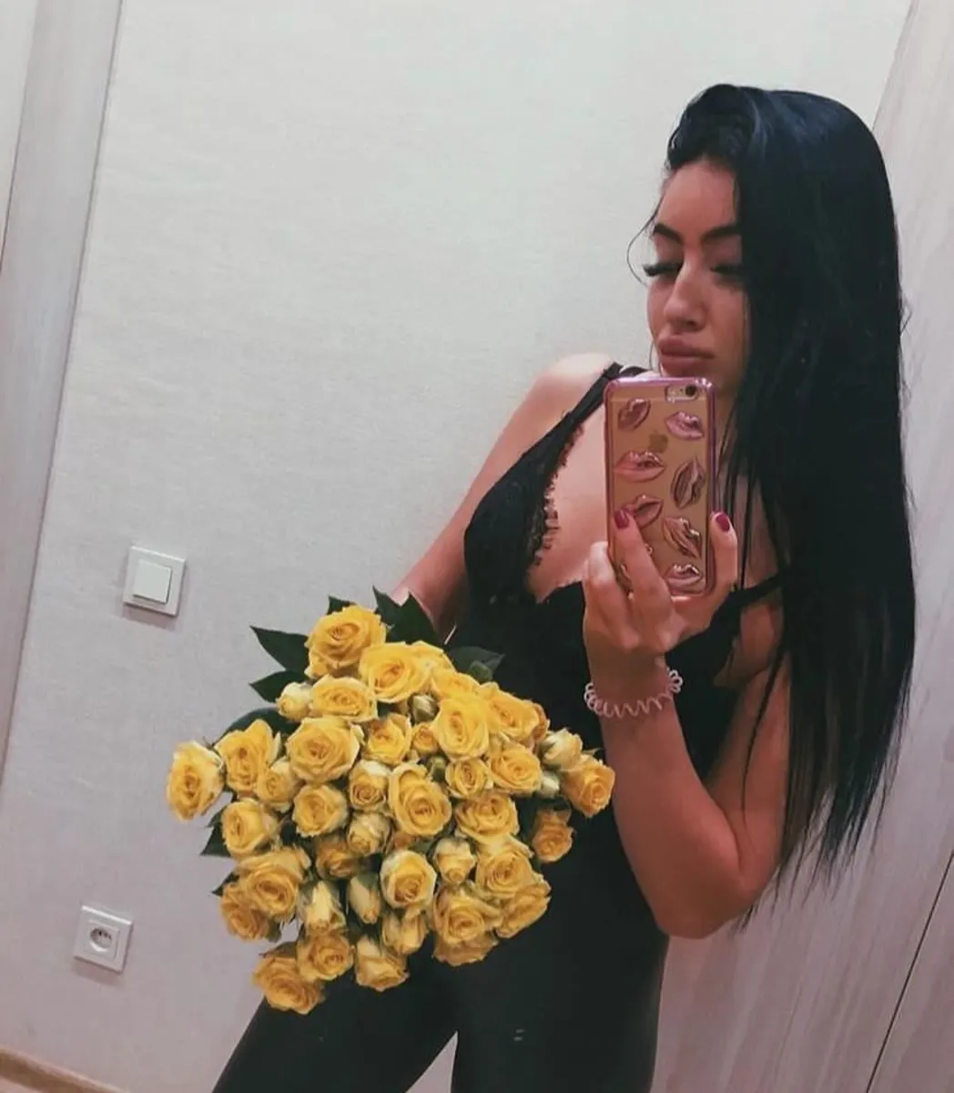 Sofia escort in Paris