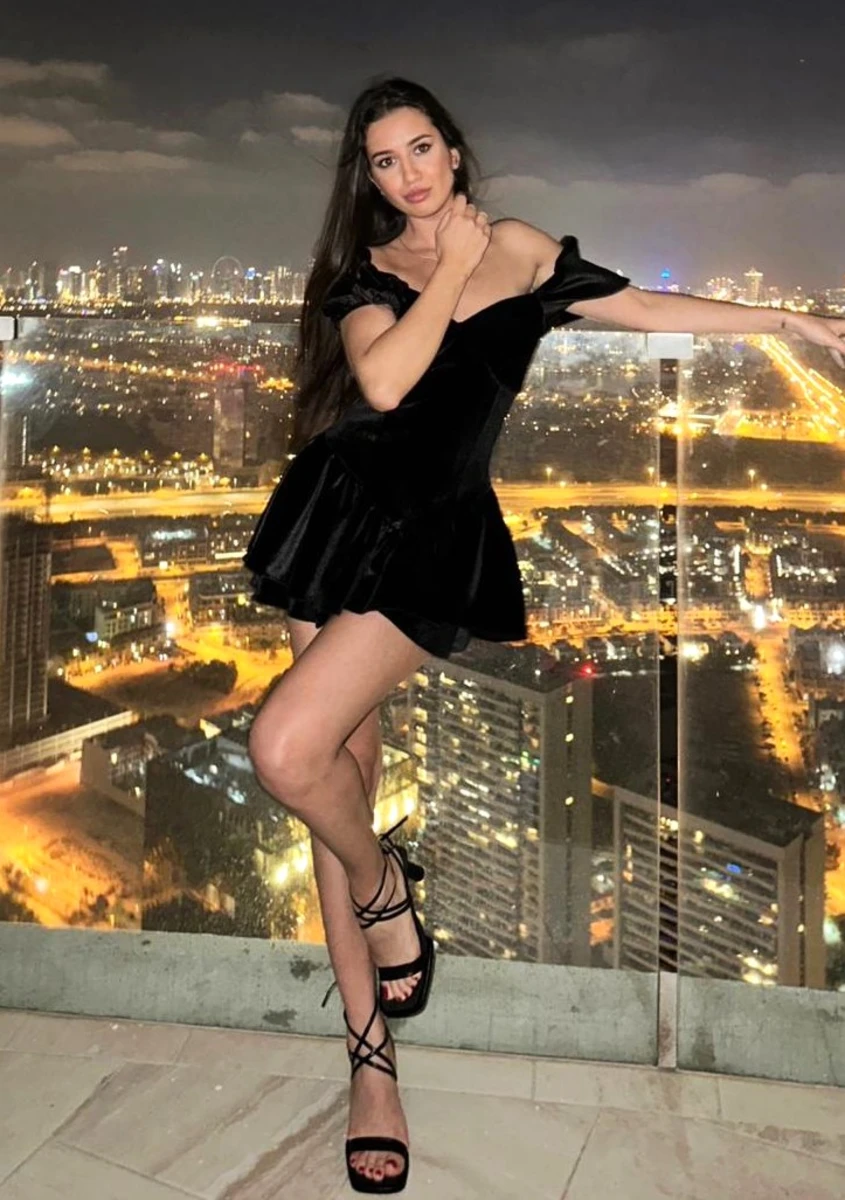 Vita escort in Paris